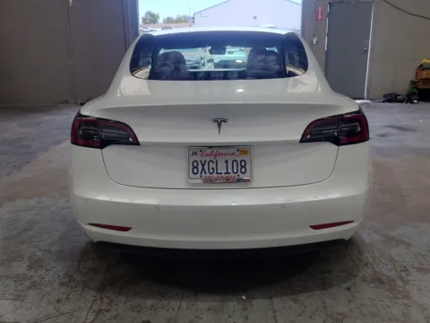 More photos of 2021 Tesla Model 3 Standard Range Plus at Premium Autos - Norco, CA