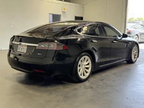 More photos of 2016 Tesla Model S at Premium Autos - Norco, CA