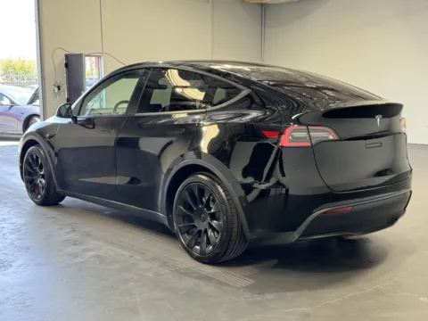 Photos of 2021 Tesla Model Y Long Range for sale in Norco, CA at Premium Autos - Norco