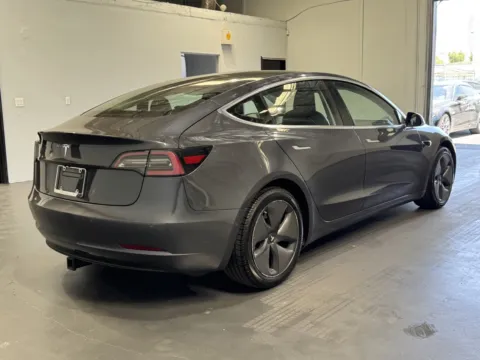 More photos of 2018 Tesla Model 3 at Premium Autos - Norco, CA