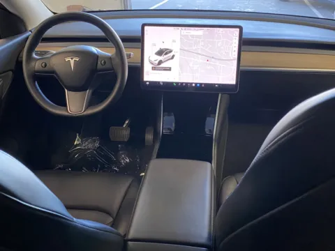 More photos of 2021 Tesla Model Y Standard Range at Premium Autos - Norco, CA