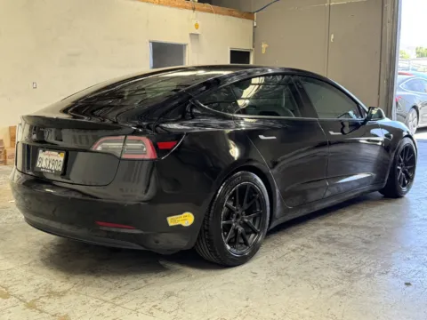 More photos of 2020 Tesla Model 3 at Premium Autos - Norco, CA