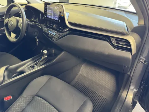 More photos of 2021 Toyota C-HR XLE Premium at Premium Autos - Norco, CA