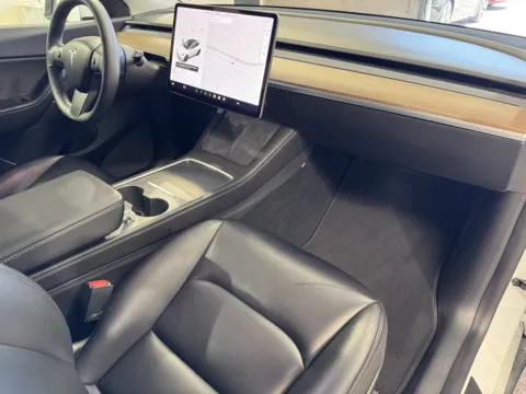 More photos of 2021 Tesla Model Y Performance at Premium Autos - Norco, CA