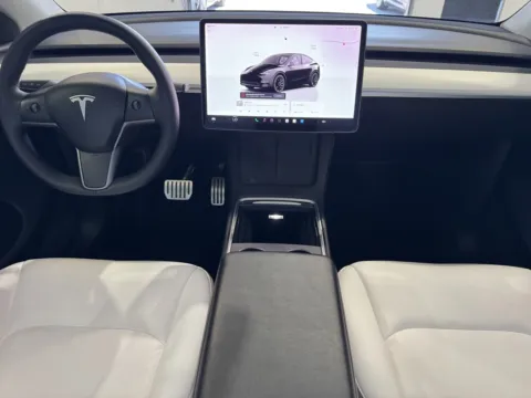 More photos of 2022 Tesla Model Y Performance at Premium Autos - Norco, CA