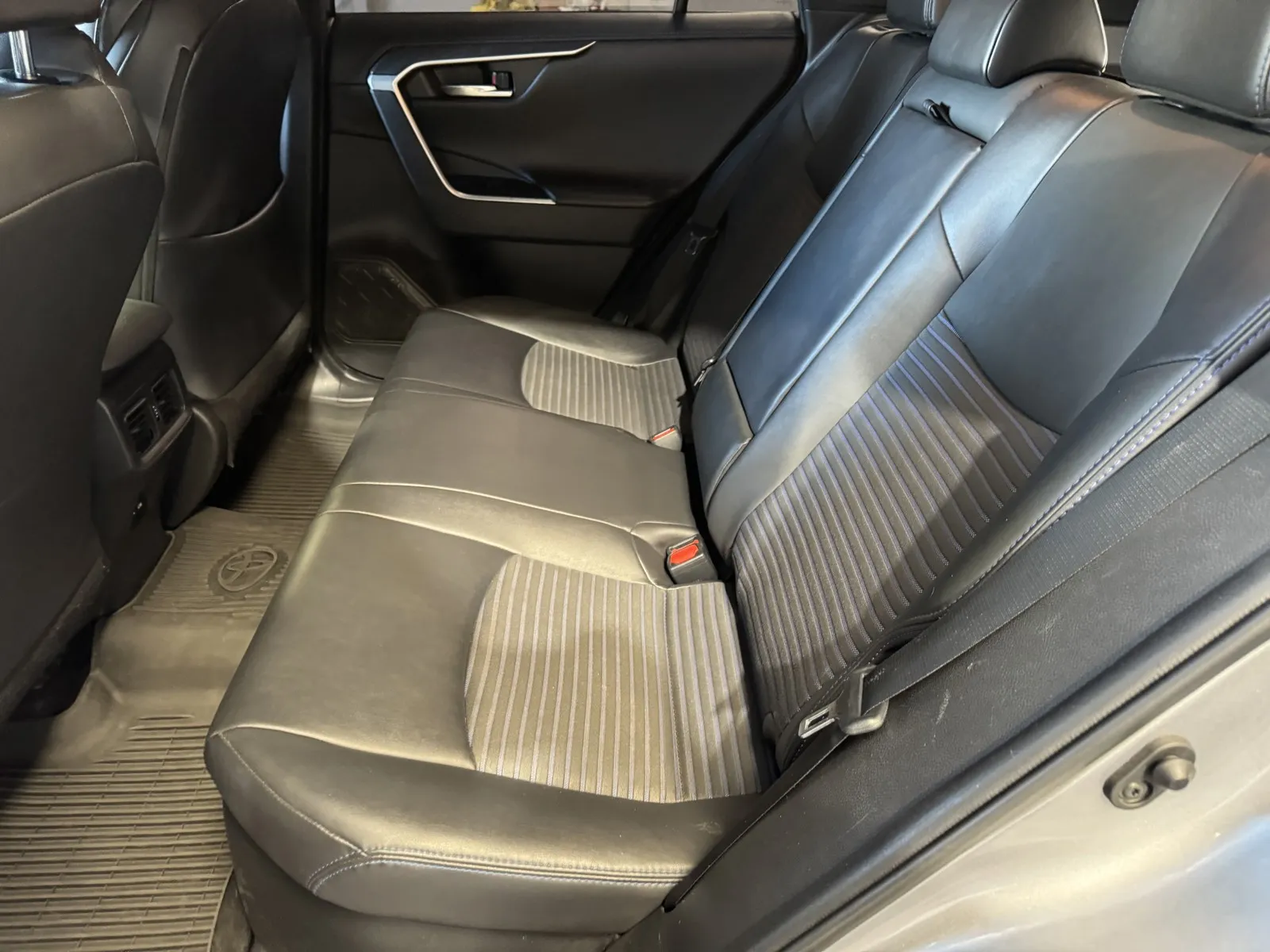 More photos of 2021 Toyota RAV4 Hybrid XSE at Premium Autos - Norco, CA