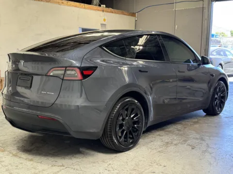 More photos of 2023 Tesla Model Y at Premium Autos - Norco, CA