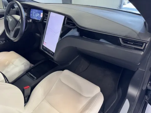 More photos of 2021 Tesla Model S Long Range Plus at Premium Autos - Norco, CA