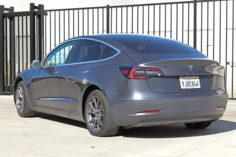 More photos of 2020 Tesla Model 3 at Premium Autos - Norco, CA