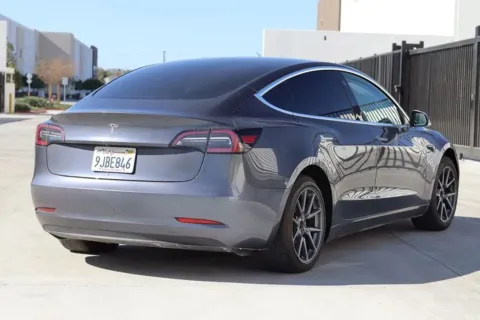 More photos of 2020 Tesla Model 3 at Premium Autos - Norco, CA