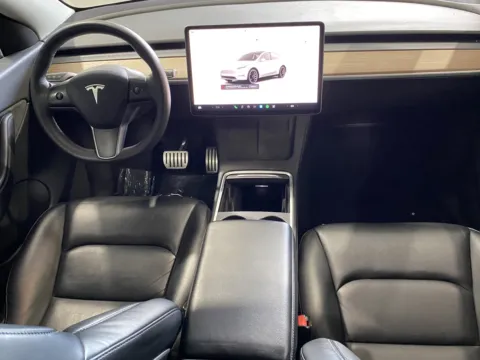 More photos of 2022 Tesla Model Y Performance at Premium Autos - Norco, CA