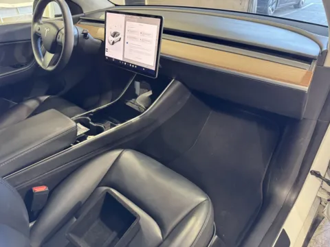 More photos of 2020 Tesla Model Y PERFORMANCE at Premium Autos - Norco, CA