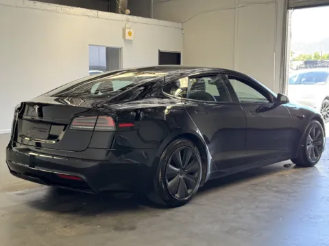 More photos of 2022 Tesla Model S at Premium Autos - Norco, CA