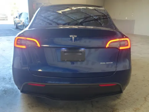 More photos of 2022 Tesla Model Y Long Range at Premium Autos - Norco, CA