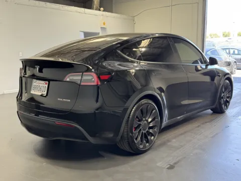 More photos of 2020 Tesla Model Y at Premium Autos - Norco, CA
