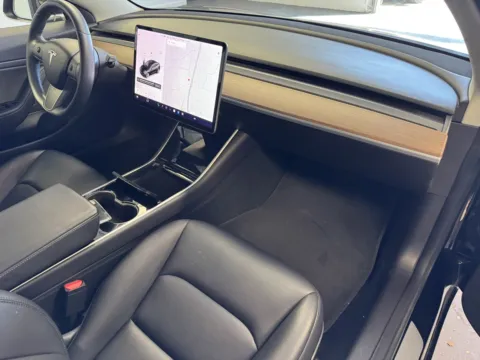 More photos of 2019 Tesla Model 3 STANDARD PLUS at Premium Autos - Norco, CA
