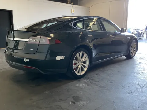 More photos of 2014 Tesla Model S at Premium Autos - Norco, CA