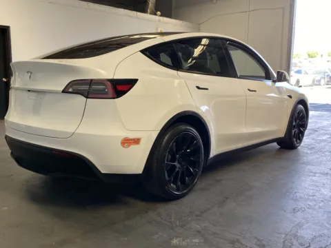 More photos of 2020 Tesla Model Y Long Range at Premium Autos - Norco, CA