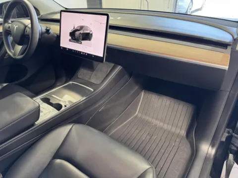 More photos of 2023 Tesla Model Y Long Range at Premium Autos - Norco, CA