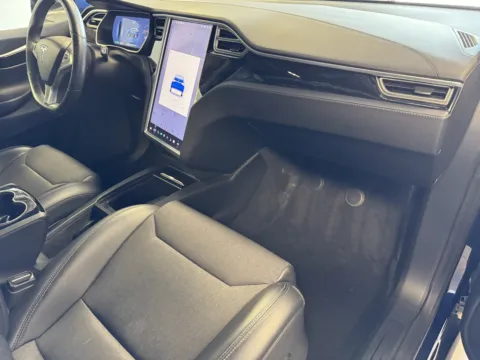 More photos of 2017 Tesla Model X 75D at Premium Autos - Norco, CA