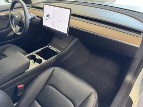 More photos of 2022 Tesla Model 3 at Premium Autos - Norco, CA