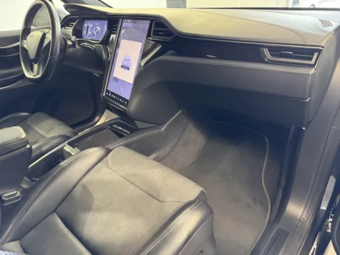 More photos of 2018 Tesla Model X at Premium Autos - Norco, CA