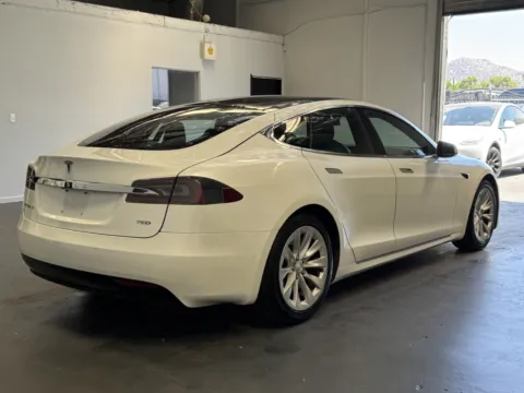 More photos of 2018 Tesla Model S at Premium Autos - Norco, CA