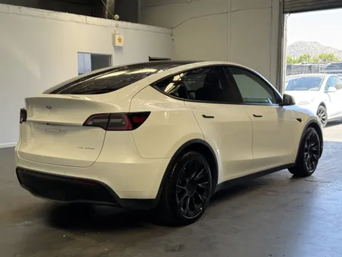 More photos of 2021 Tesla Model Y Long Range at Premium Autos - Norco, CA