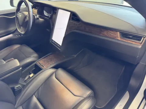 More photos of 2018 Tesla Model S at Premium Autos - Norco, CA