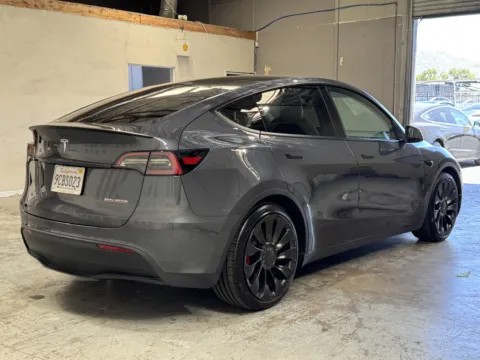 More photos of 2022 Tesla Model Y Performance at Premium Autos - Norco, CA