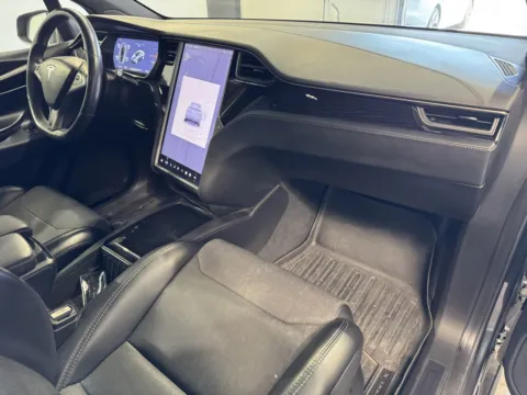 More photos of 2018 Tesla Model X 75D at Premium Autos - Norco, CA