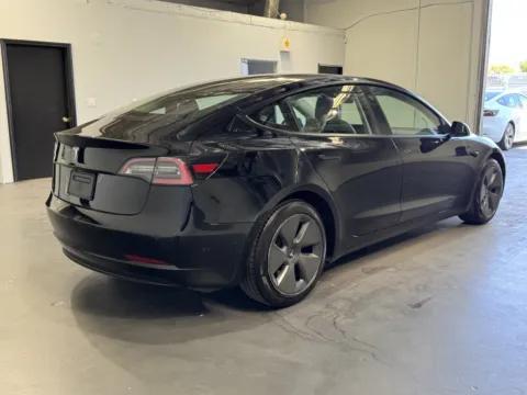 More photos of 2022 Tesla Model 3 at Premium Autos - Norco, CA