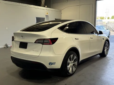 More photos of 2021 Tesla Model Y Long Range at Premium Autos - Norco, CA