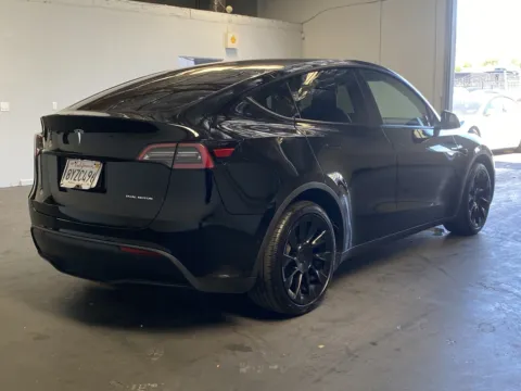 More photos of 2021 Tesla Model Y Long Range at Premium Autos - Norco, CA