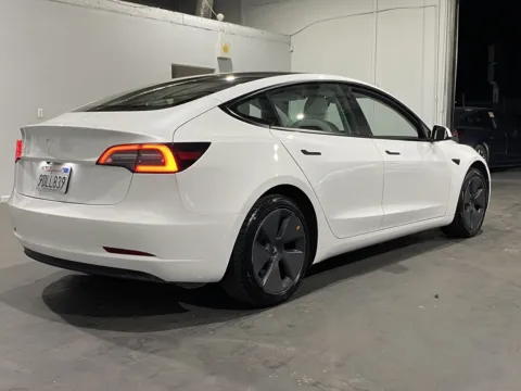 More photos of 2022 Tesla Model 3 at Premium Autos - Norco, CA