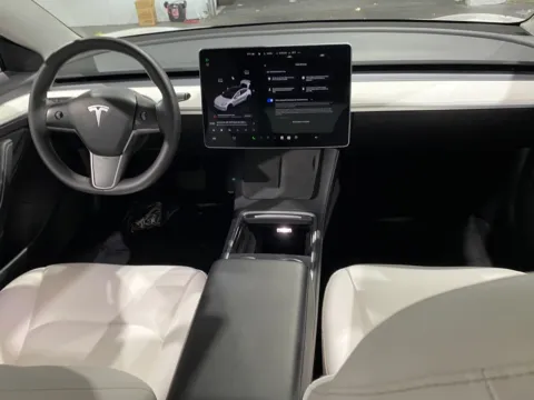More photos of 2022 Tesla Model 3 at Premium Autos - Norco, CA