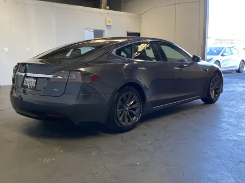 More photos of 2018 Tesla Model S 75D at Premium Autos - Norco, CA