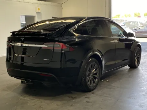 More photos of 2018 Tesla Model X at Premium Autos - Norco, CA