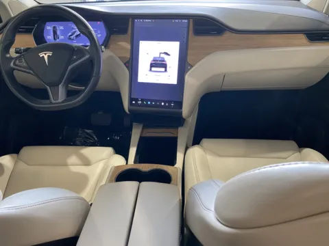 More photos of 2018 Tesla Model X at Premium Autos - Norco, CA