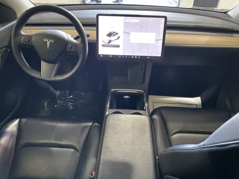 More photos of 2021 Tesla Model Y Long Range at Premium Autos - Norco, CA