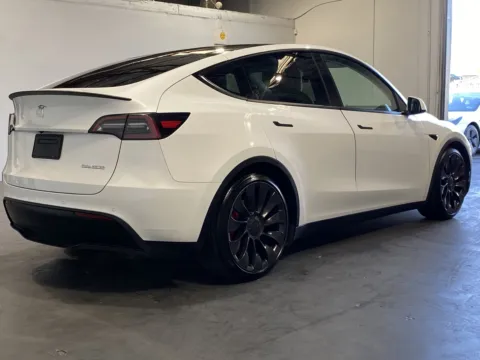 More photos of 2021 Tesla Model Y Performance at Premium Autos - Norco, CA