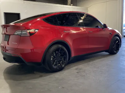 More photos of 2021 Tesla Model Y Long Range at Premium Autos - Norco, CA