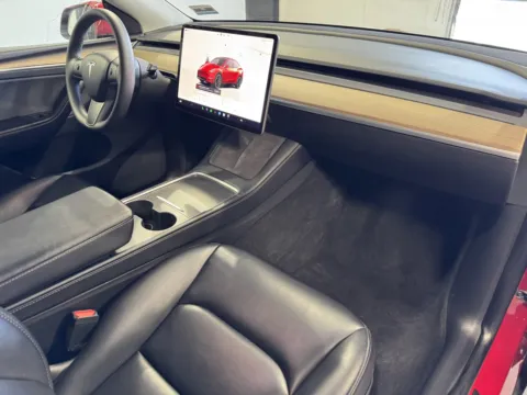 More photos of 2022 Tesla Model Y Performance at Premium Autos - Norco, CA