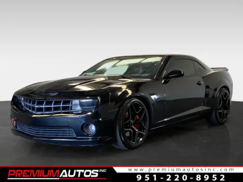 Black 2013 Chevrolet Camaro SS for sale in Norco, CA