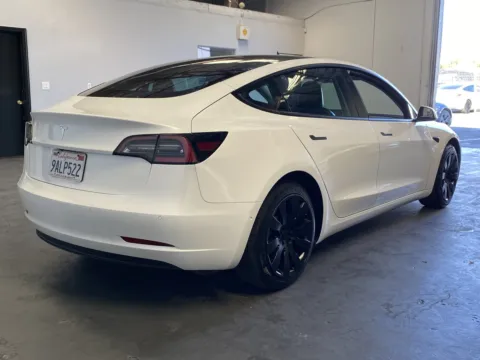 More photos of 2022 Tesla Model 3 at Premium Autos - Norco, CA