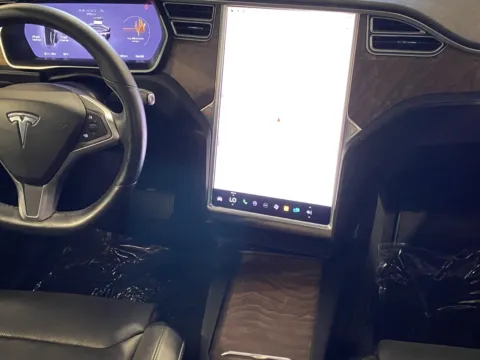 More photos of 2016 Tesla Model X 75D at Premium Autos - Norco, CA