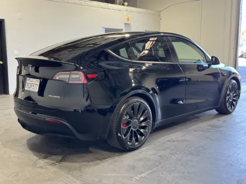 More photos of 2022 Tesla Model Y Performance at Premium Autos - Norco, CA