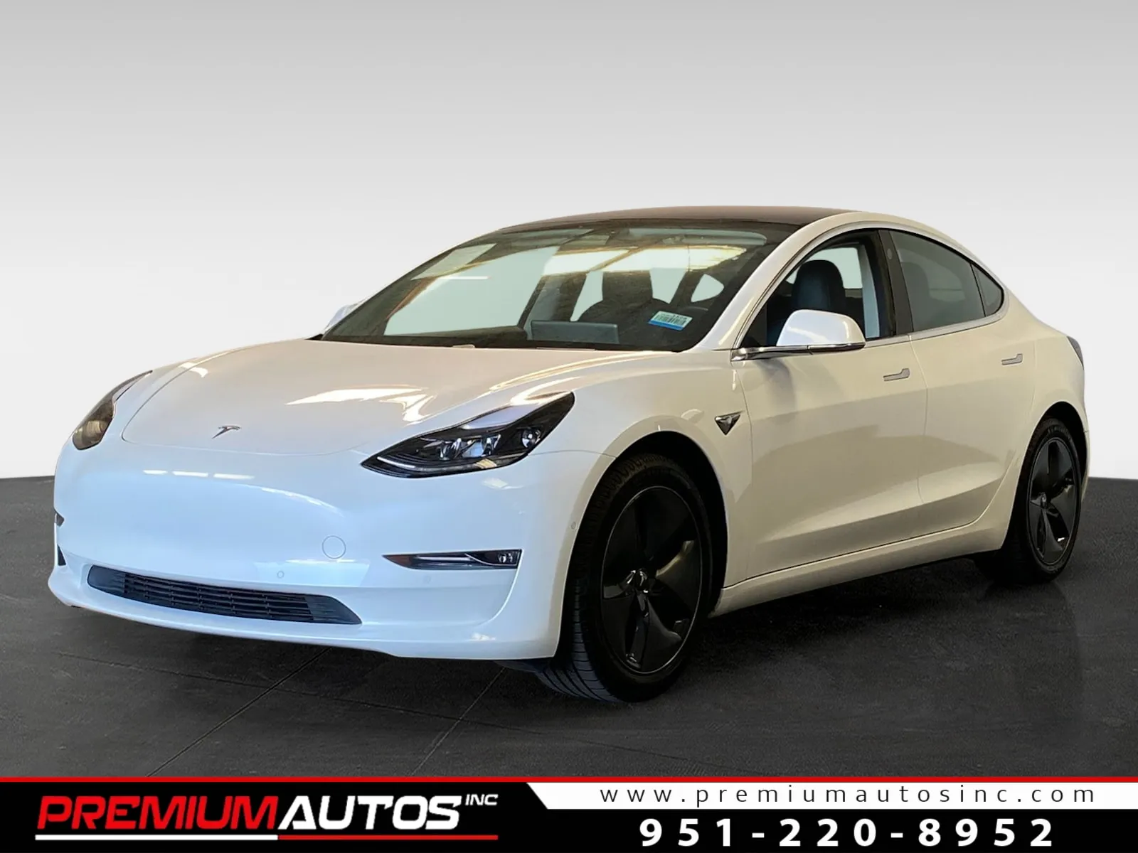 White 2018 Tesla Model 3 mid range for sale in Norco, CA