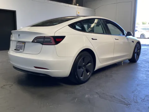 More photos of 2021 Tesla Model 3 Standard Range Plus at Premium Autos - Norco, CA