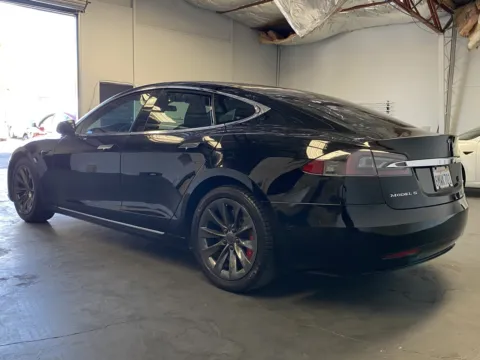 Photos of 2018 Tesla Model S 75D for sale in Norco, CA at Premium Autos - Norco